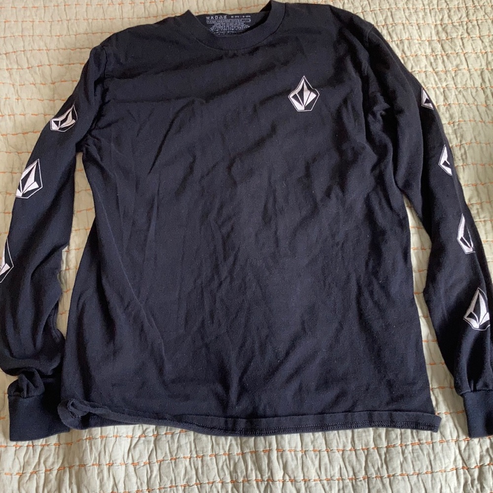 Black and white Holcomb long sleeve shirt